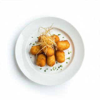 Mix De Croquetas Con Patatas Paja