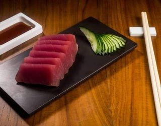 102 Sashimi maguro - 5 pezzi