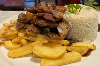 Lomo saltado