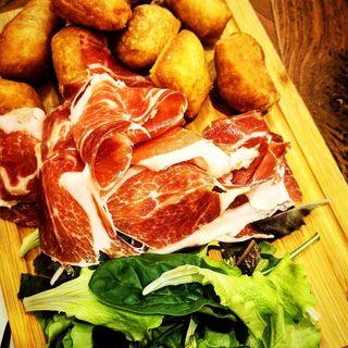 Il crudo & pan fritto