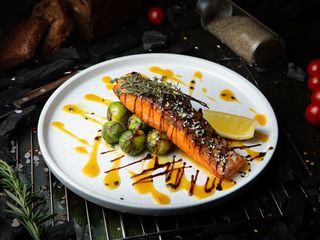 Стейк з лосося (320г)