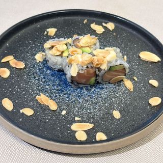 URAMAKI SAKE MANDORLE