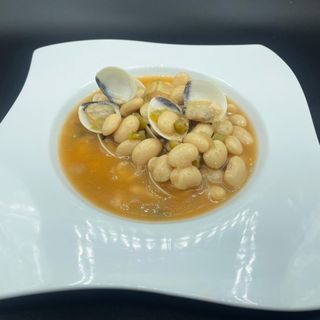 Alubias Blancas Con Almejas
