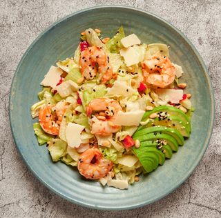 Салата с тигрови скариди (220гр)