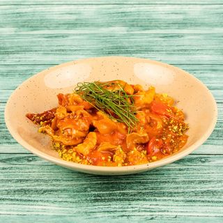 Papricaș din pui cu roșii coapte și găluște