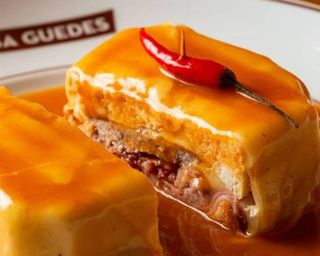 Francesinha Tradicional
