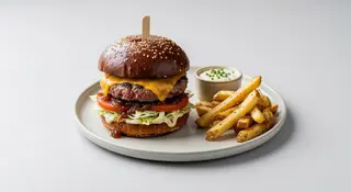 VPA burger cu cartofi prăjiți