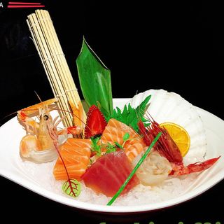 Sa 05 Sashimi mix media  12 pezzi