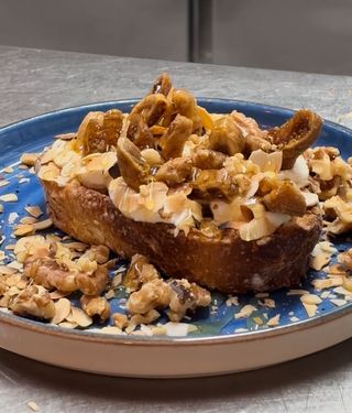 Golden fig toast