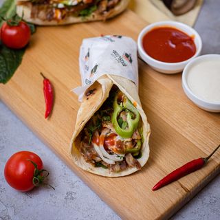 Շաուրմա Խոզի լոշիկով միջին