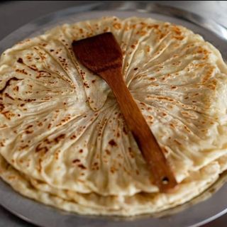 Placinta creata  cu mar si scortisoara (Post)