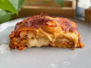 Lasagne z łososiem i owocami morza