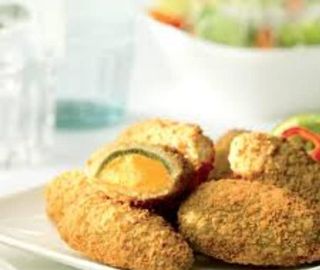 Jalapeños relleno de queso chedar y pimiento