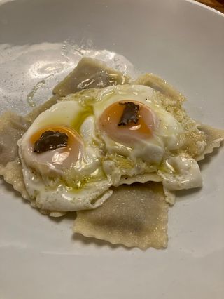 Ravioli Al Tartufo Con Uovo