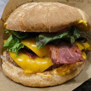 Burger Doble Gourmet De Vaca