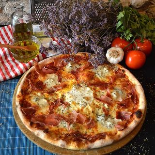 Pizza La Trianera (35 Cm.)