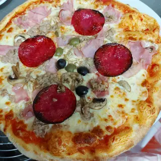 14 Pizza Mixta (33Cm.)