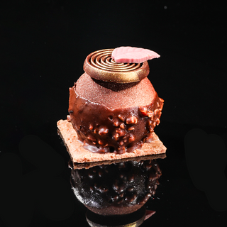 Do10. Golden hazelnut