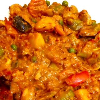 Jalfrezi With Chicken/ pollo Jalfrezi ( Medium hot/ medio picante)