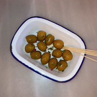 Aceitunas gordal aliñadas en casa