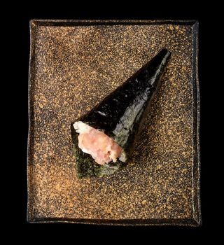 Temaki tartare di ricciola 