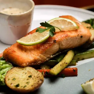  Pave de saumon sauce citron 