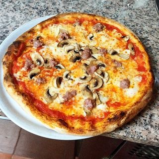 Pizza boscaiola
