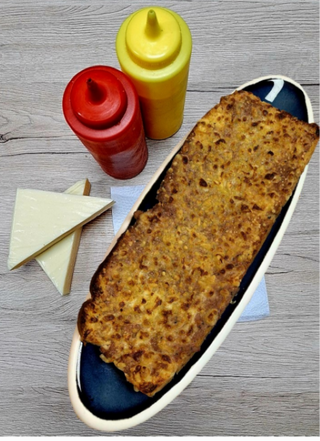 Сандвич с кайма и кашкавал