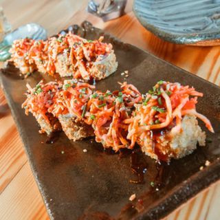 Maki volkano (8 piezas)