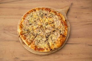 Pizza Capricciosa mala