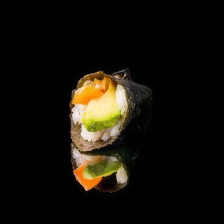 40. Sake Avocado Temaki - Un Pezzo