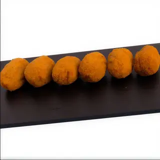 Croquetas (5 uds.) + patatas + alioli