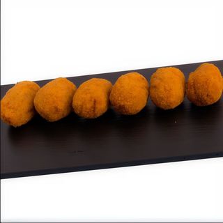 Croquetas de cocido (5 uds.) + patatas + alioli