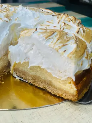 Cheesecake cu lămâie și bezea 150 g
