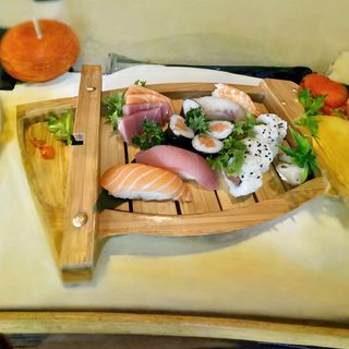 311. Barca media - 16 pezzi