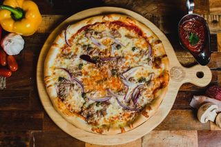 Pizza con Tonno 32cm