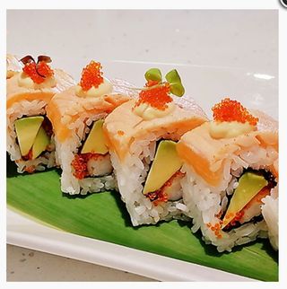 159.Aburi de salmón roll (8 uds.)