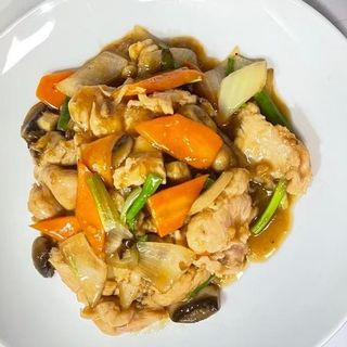 516 Pollo Con Champiñones