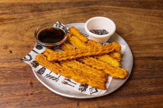 Churros (Deep-Fried Spanish Pastry Sprinkled With Sugar & Cinnamon)