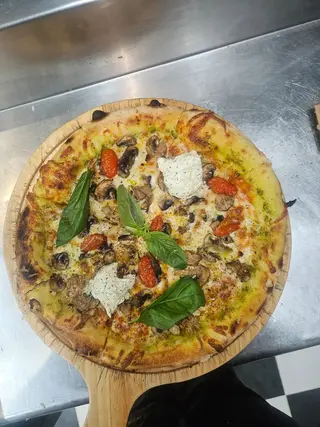 Pizza Pesto