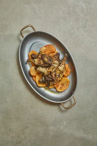 POLLO A L'AST (ENTERO)