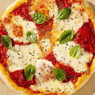 Pizza Marguerita (Mediana)