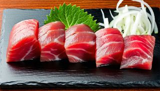 Sashimi Atún (5 Uds.)