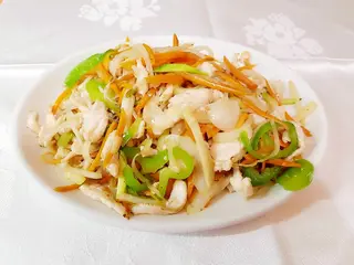 Chop suey de pollo