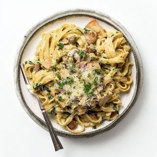 Fettuccine With Creamy Bacon & Chicken
