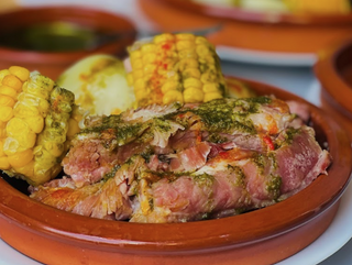 Papas Con Piña Y Costilla (Ración)