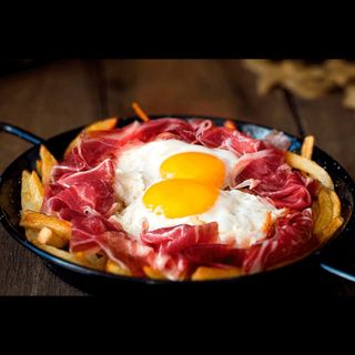 Huevos Rotos Con Jamón