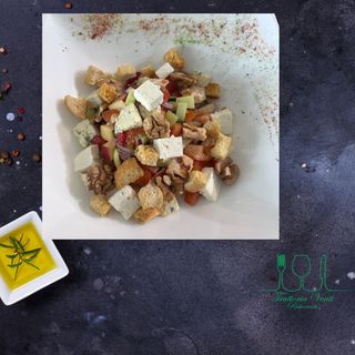 Insalata a la Valentino si crutoane, 350g