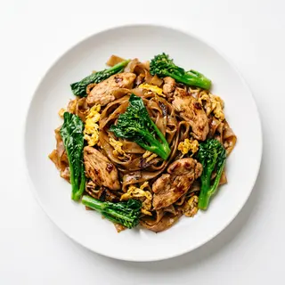Noodle Pad Si Ew Kai (No Picante)
