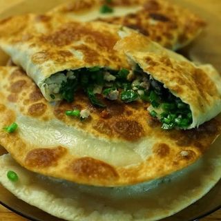 Чебурек с джусаем